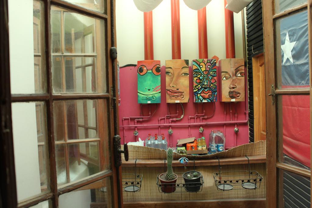 سانتياغو Princesa Insolente Hostel الغرفة الصورة