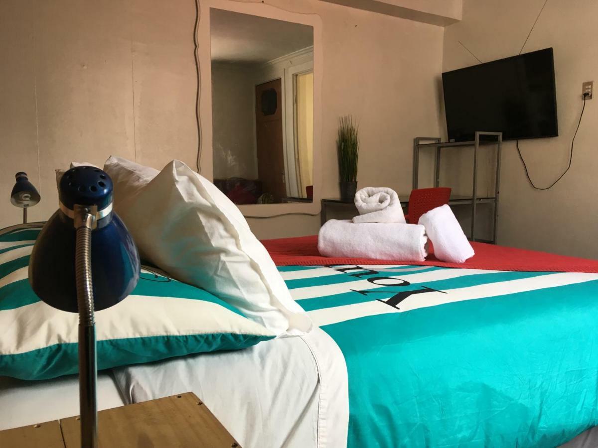 سانتياغو Princesa Insolente Hostel المظهر الخارجي الصورة