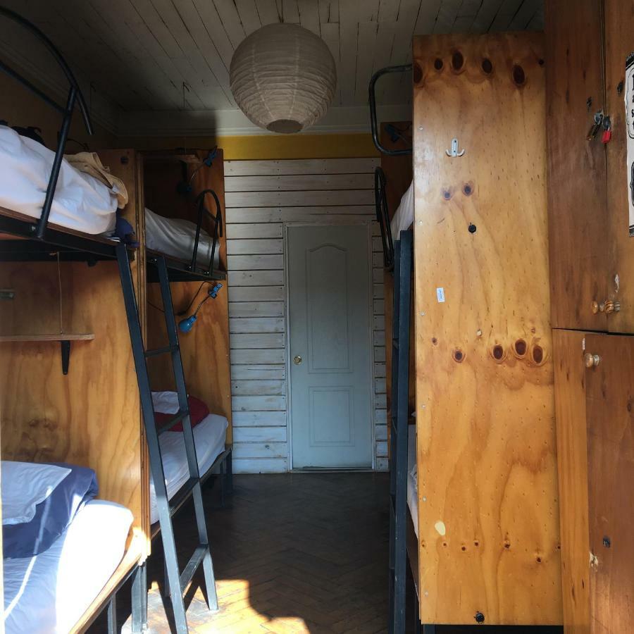 سانتياغو Princesa Insolente Hostel المظهر الخارجي الصورة
